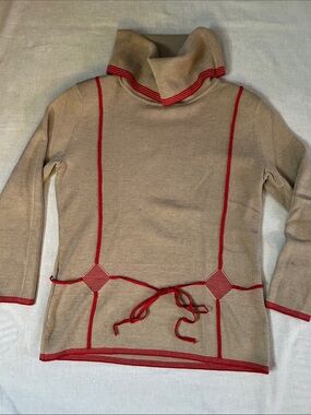 Papell Petites Vintage Beige Turtleneck Sweater with Graphic Red Details